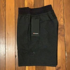 At Ease Short 7”